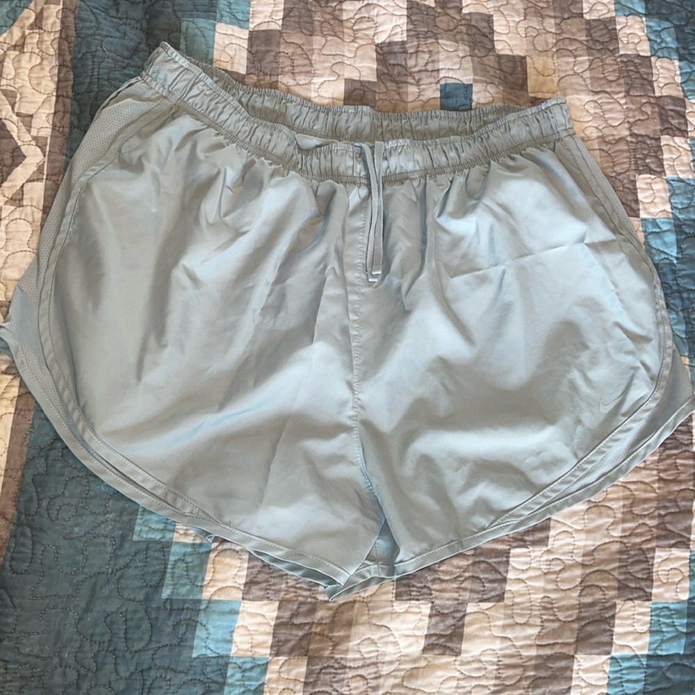 Women’s Nike Tempo Shorts